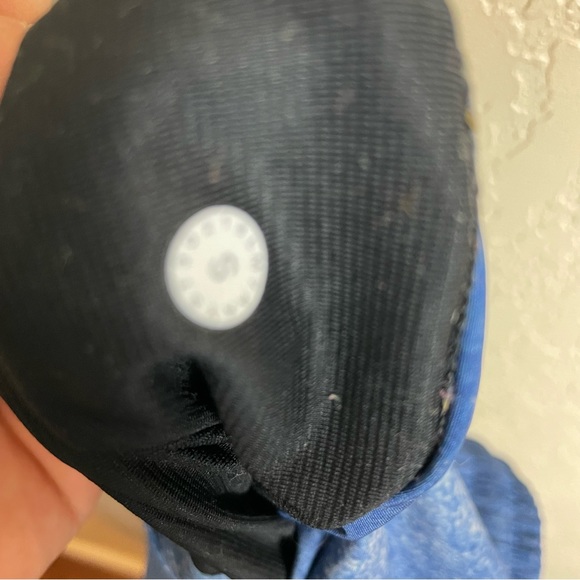 Mens lululemon shorts - Picture 6 of 6